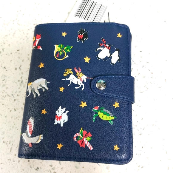 BOGO Vera Bradley Passport Wallet Snowglobes motifs NWT - Picture 1 of 3